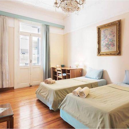Neoclassical House In The Center Of Афины Экстерьер фото