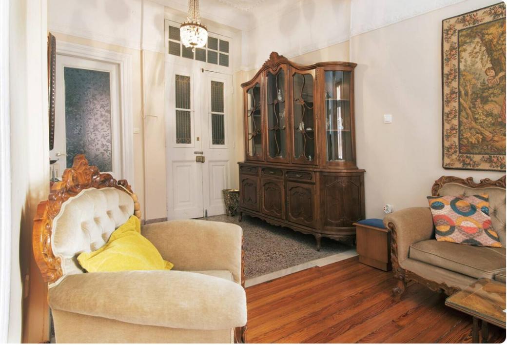 Neoclassical House In The Center Of Афины Экстерьер фото